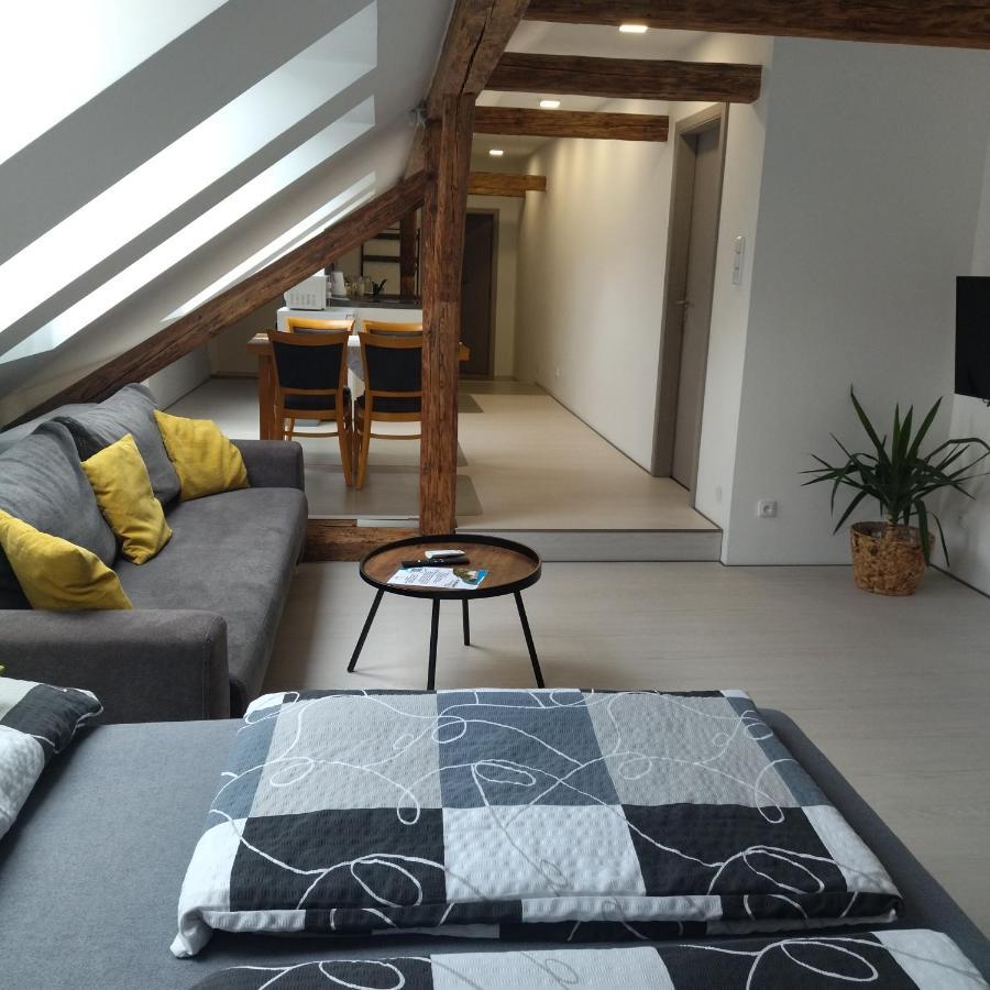 Apartmany S Vyhledem Na Zamek Вимперк Екстериор снимка